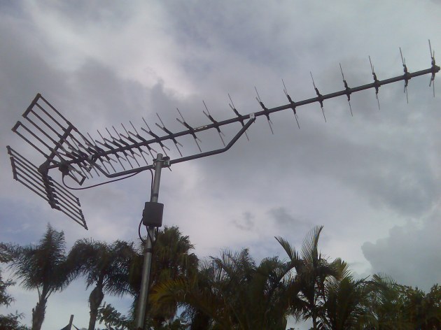 91 element UHF antenna